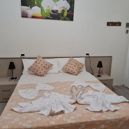 רימיני Hotel Bologna מראה חיצוני תמונה