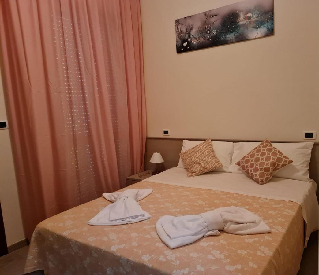 רימיני Hotel Bologna מראה חיצוני תמונה
