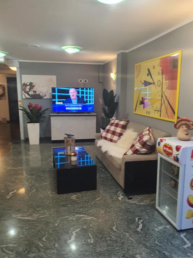 רימיני Hotel Bologna מראה חיצוני תמונה